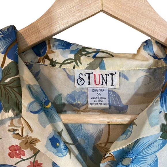 Vintage STUNT 100% Silk Floral Button Down Shirt Blue Beige Medium cottagecore - Picture 6 of 7